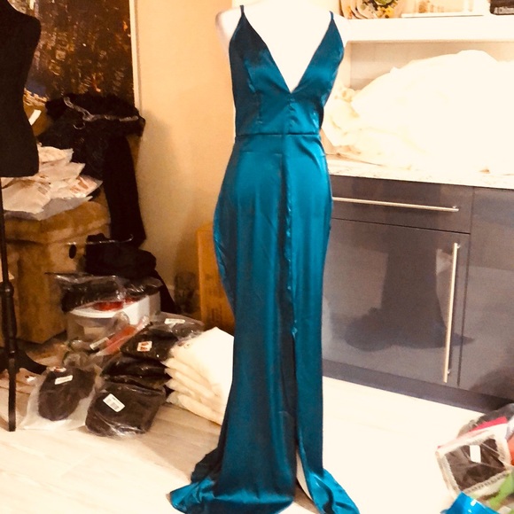 V neck glamour style maxi - Picture 3 of 8